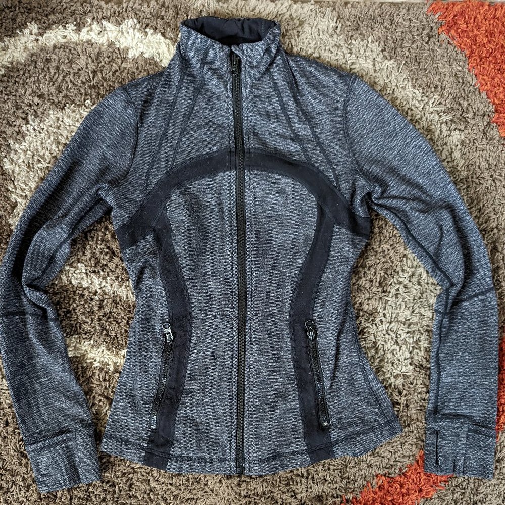 Lululemon jacket size 2